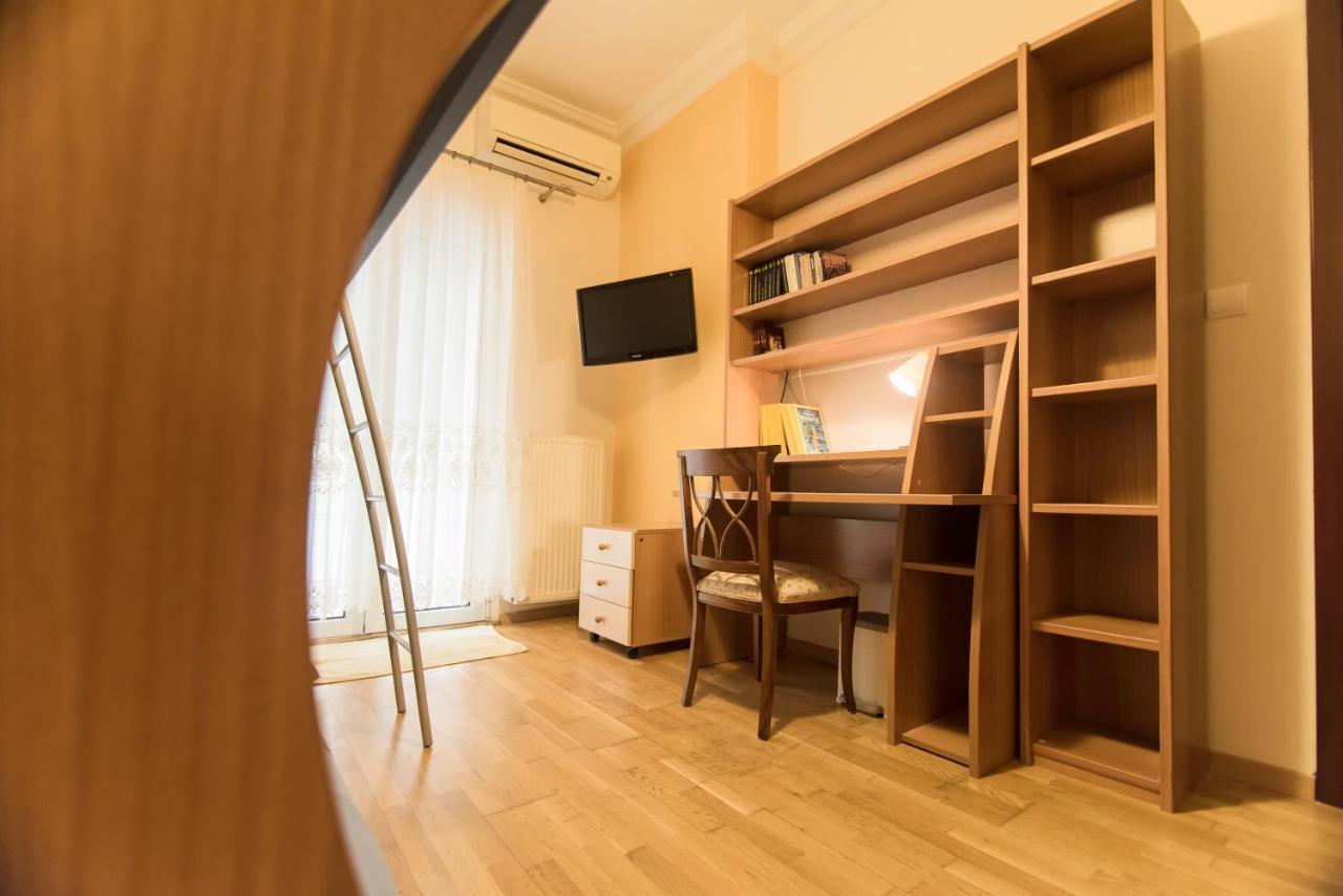 Nesting Ramblers Skg #1 Apartment Солун Екстериор снимка